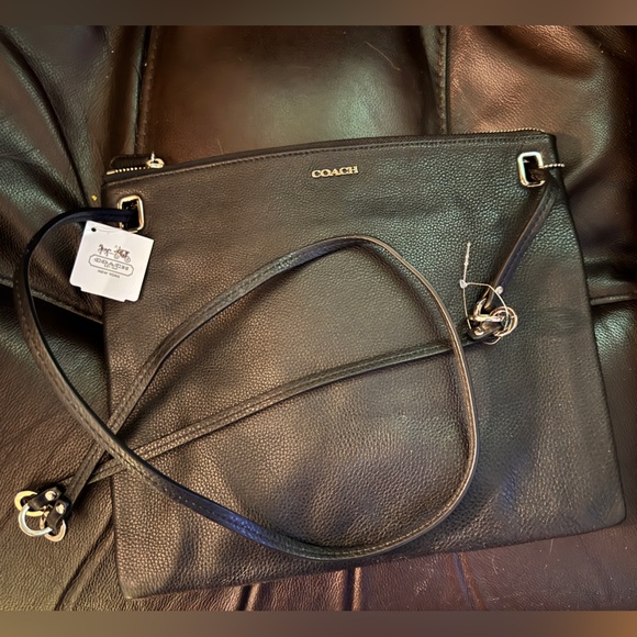 COACH MADISON CONVERTIBLE HIPPIE SHOULDER/CROSSBODY PURSE Black Leather new! - Picture 1 of 10